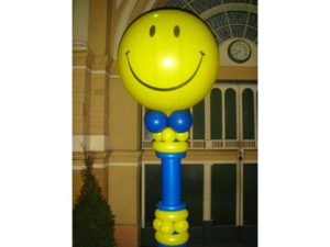 Smile léggömb oszlop dekoráció